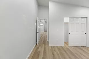 864 W 5th St, Stockton, CA 95206 - Photo 12