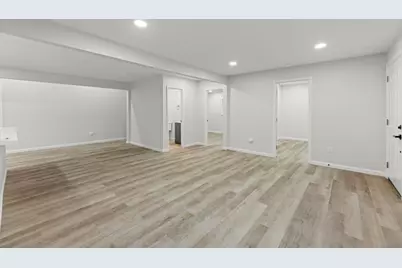 864 W 5th Street, Stockton, CA 95206 - Photo 8