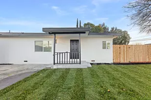 864 W 5th St, Stockton, CA 95206 - Photo 1