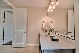 824 River Pointe Cir, Oakdale, CA 95361 - Photo 14