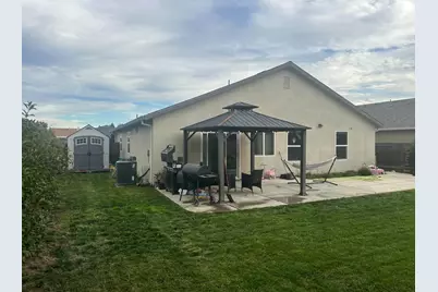 3580 Yarrow St, Olivehurst, CA 95961 - Photo 2