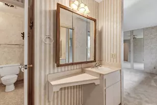 8275 La Riviera Dr, Sacramento, CA 95826 - Photo 26