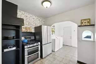 4037 42nd St, Sacramento, CA 95820 - Photo 18