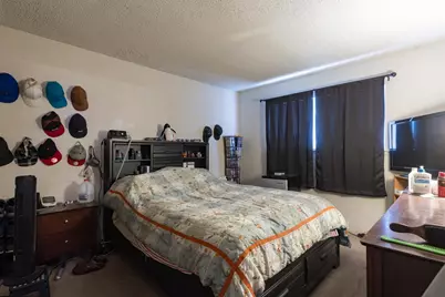 7450 Della Circle, Sacramento, CA 95828 - Photo 8