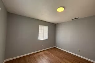 9566 Emerald Park Dr, Elk Grove, CA 95624 - Photo 16