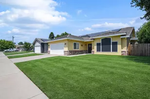 1060 Yolanda Dr, Yuba City, CA 95993 - Photo 2