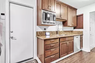 4355 Penwith Way, North Highlands, CA 95660 - Photo 6