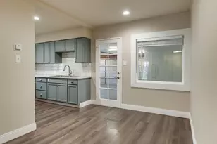 4401 42nd Ave, Sacramento, CA 95824 - Photo 8