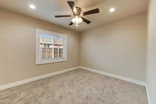 4401 42nd Ave, Sacramento, CA 95824 - Photo 26