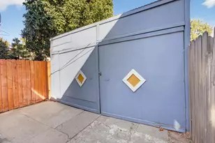 811 18th St, Sacramento, CA 95811 - Photo 50