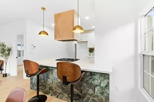 411 Alhambra Blvd, Sacramento, CA 95816 - Photo 18