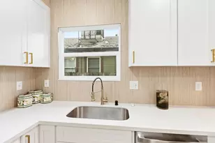 411 Alhambra Blvd, Sacramento, CA 95816 - Photo 22