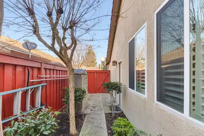 3404 Grimshaw Way, Elk Grove, CA 95758 - Photo 48