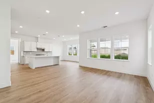 10298 Ayla Wy, Elk Grove, CA 95757 - Photo 8