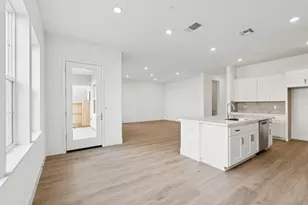 10298 Ayla Wy, Elk Grove, CA 95757 - Photo 6