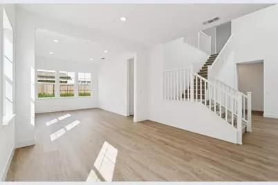 10298 Ayla Way, Elk Grove, CA 95757 - Photo 2