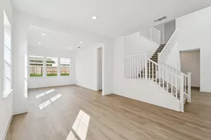 10298 Ayla Wy, Elk Grove, CA 95757 - Photo 2