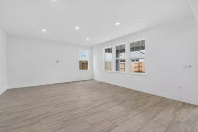 10309 Ayla Way, Elk Grove, CA 95757 - Photo 4