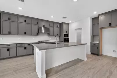 10309 Ayla Way, Elk Grove, CA 95757 - Photo 2