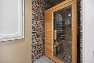 111 Cool Springs Ct, Folsom, CA 95630 - Photo 36