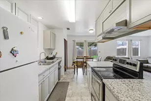 2003 Chambord Dr, Stockton, CA 95210 - Photo 6