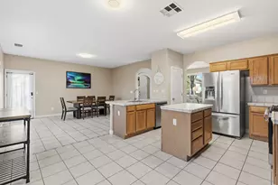 4504 Helens Oaks Cir, Stockton, CA 95210 - Photo 12