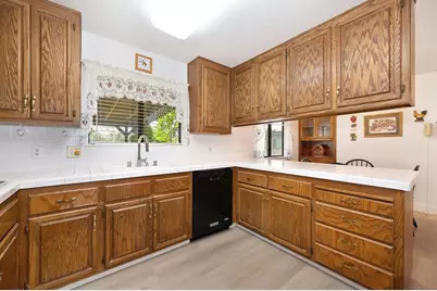 8798 Caselman Road, Sacramento, CA 95828 - Photo 12