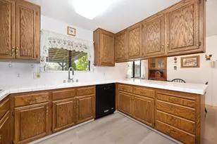 8798 Caselman Rd, Sacramento, CA 95828 - Photo 12