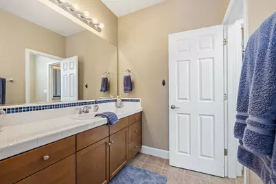 9010 Hearst Place, El Dorado Hills, CA 95762 - Photo 30