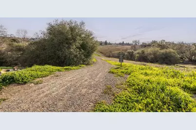 9010 Hearst Place, El Dorado Hills, CA 95762 - Photo 22
