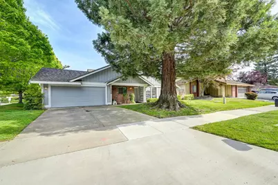 7005 Riverside Boulevard, Sacramento, CA 95831 - Photo 2
