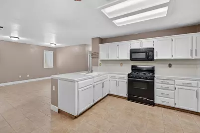 810 River Raft Court, Modesto, CA 95351 - Photo 6