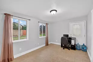 810 River Raft Ct, Modesto, CA 95351 - Photo 10
