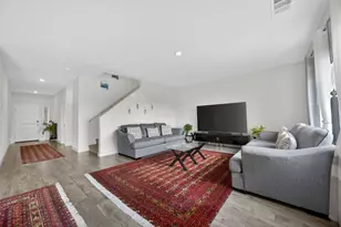 7816 Dracut Dr, Elk Grove, CA 95758 - Photo 12