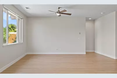 9895 Sheffield Way, Elk Grove, CA 95757 - Photo 14