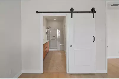 9895 Sheffield Way, Elk Grove, CA 95757 - Photo 32