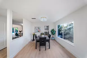 14 Morningsun Ct, Sacramento, CA 95831 - Photo 10