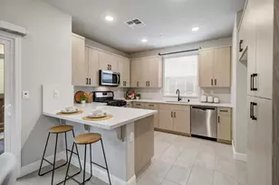 10808 Portico Cir, Rancho Cordova, CA 95670 - Photo 8