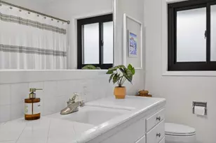 2910 Huntington Rd, Sacramento, CA 95864 - Photo 20