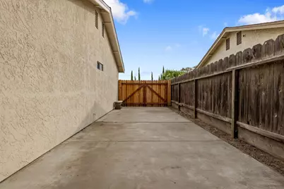 1494 Hilary Way, Manteca, CA 95336 - Photo 30