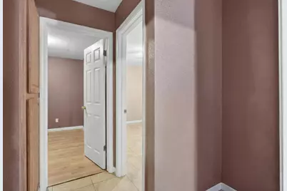 6069 Shetland Court, Stockton, CA 95210 - Photo 12