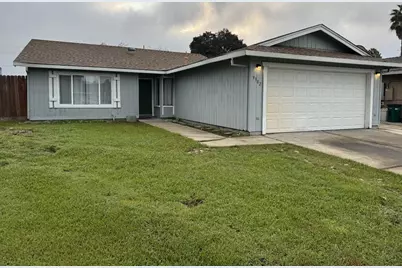 9302 Eaglepoint Lane, Stockton, CA 95210 - Photo 2