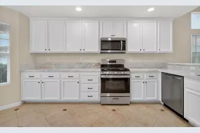 9975 Tarzo Way, Elk Grove, CA 95757 - Photo 16