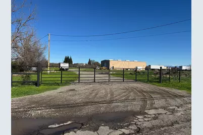 16125 Avenue 23 1/2, Chowchilla, CA 9310 - Photo 2