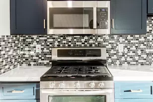 Dias, Sacramento, CA 95823 - Photo 12