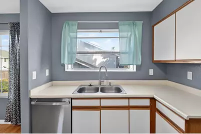 7402 Kallie Kay Ln, Sacramento, CA 95823 - Photo 22