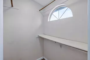 7402 Kallie Kay Ln, Sacramento, CA 95823 - Photo 20