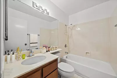 585 Leeward Way, Sacramento, CA 95831 - Photo 16