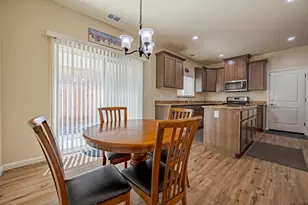 1338 Hermosa Dr, Merced, CA 95348 - Photo 16