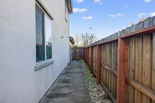 9362 Lost Springs Ct, Elk Grove, CA 95624 - Photo 58